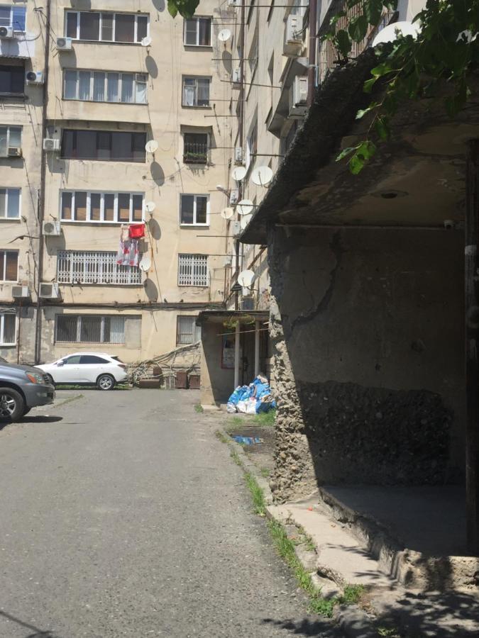 Homestay On Akademika Sakharova Sukhumi Exterior foto